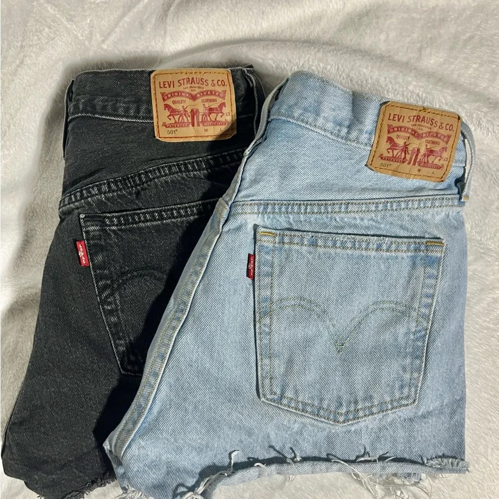 Levi's Black and Light Blue Denim Cutoffs - Picture 1 of 3